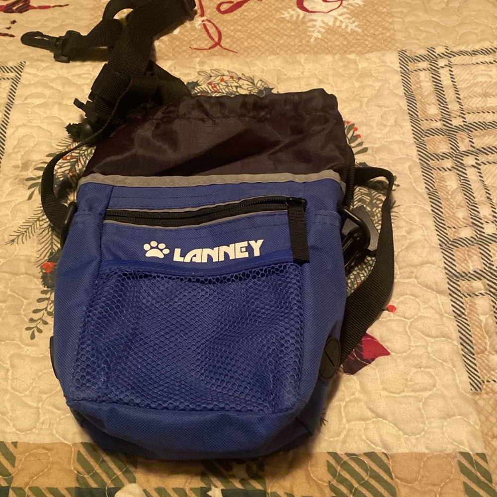 Pet Treat Carrier - Picture 2 of 5